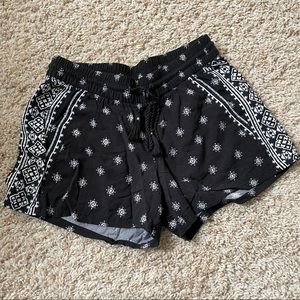 Printed soft shorts